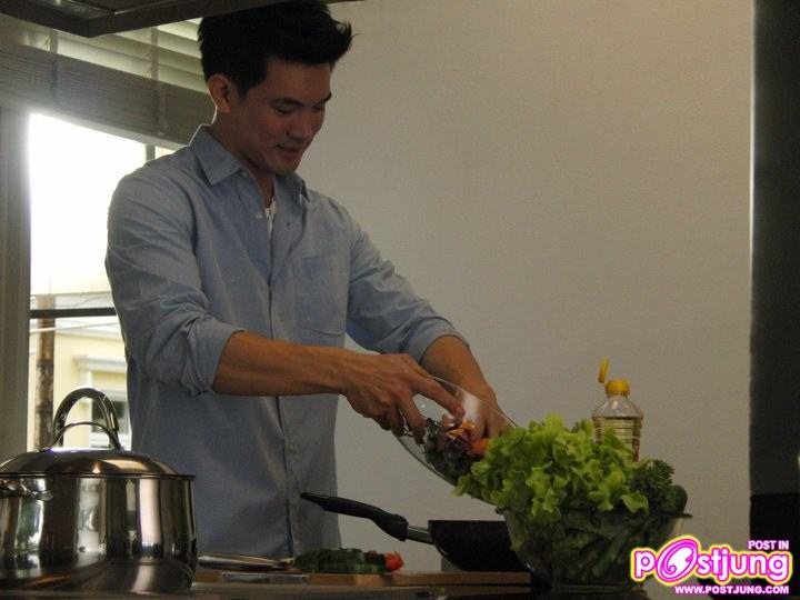 เคน ธีรเดช จากโฆษณาน้ำมันพืชกุ๊ก