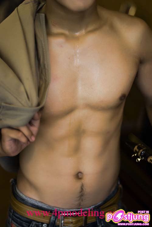 โต๊ส-อู๋-แมค  ประชันหล่อ รอคุณตัดสิน..