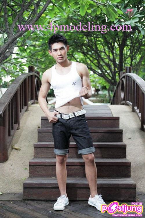 โต๊ส-อู๋-แมค  ประชันหล่อ รอคุณตัดสิน..