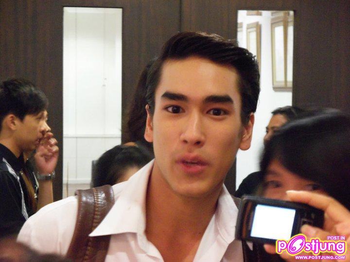 ณเดช- มาริโอ้ -เป้ย งานนิตยสารFriday@ เซ็นทรัล รัตนาธิเบศร์