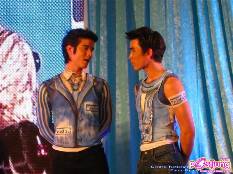 ณเดช- มาริโอ้ -เป้ย งานนิตยสารFriday@ เซ็นทรัล รัตนาธิเบศร์