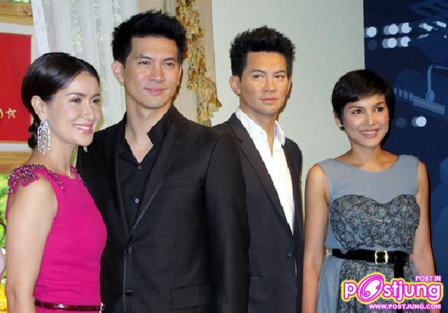 เปิดตัวหุ่นขี้ผึ้งพระเอก-นางเอกคู่ขวัญ แอน ทองประสม และ เคน ธีรเดช