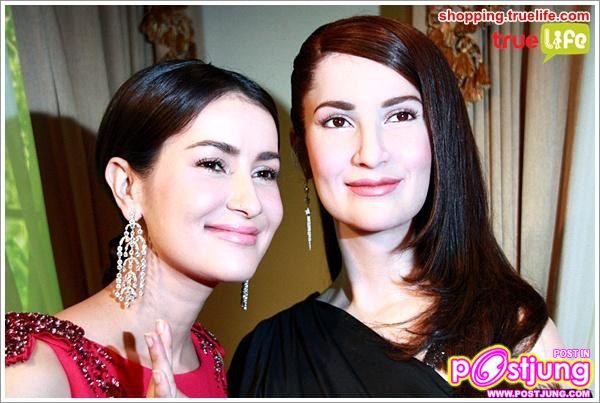 เปิดตัวหุ่นขี้ผึ้งพระเอก-นางเอกคู่ขวัญ แอน ทองประสม และ เคน ธีรเดช