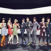 วงเกาหลีน้องใหม่ [[CO-ED SCHOOL]]