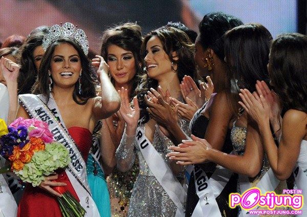 จิเมน่า นาวาเรเต้ละตินสาวผิวสีน้ำตาลจาก Mexico