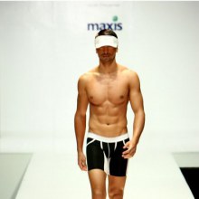 STUD FASHION SHOWCASE