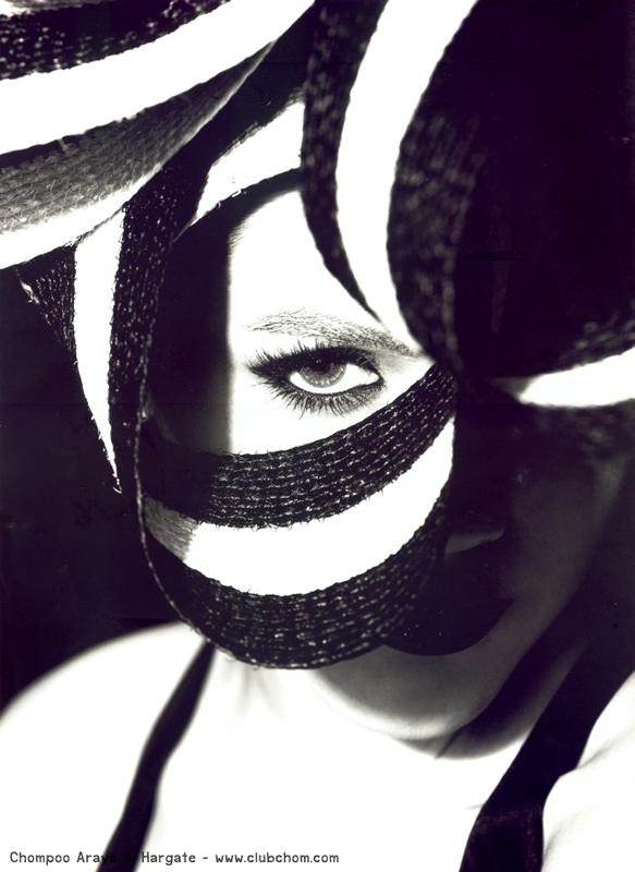 ชมพู่ ถ่ายแบบโพสท่าได้สวยและดูมีศิลปะมาก