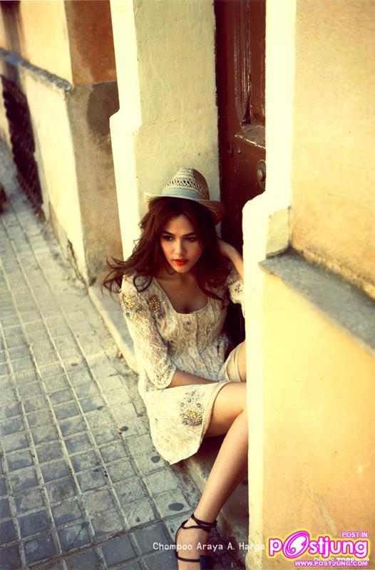 ชมพู่ ถ่ายแบบโพสท่าได้สวยและดูมีศิลปะมาก