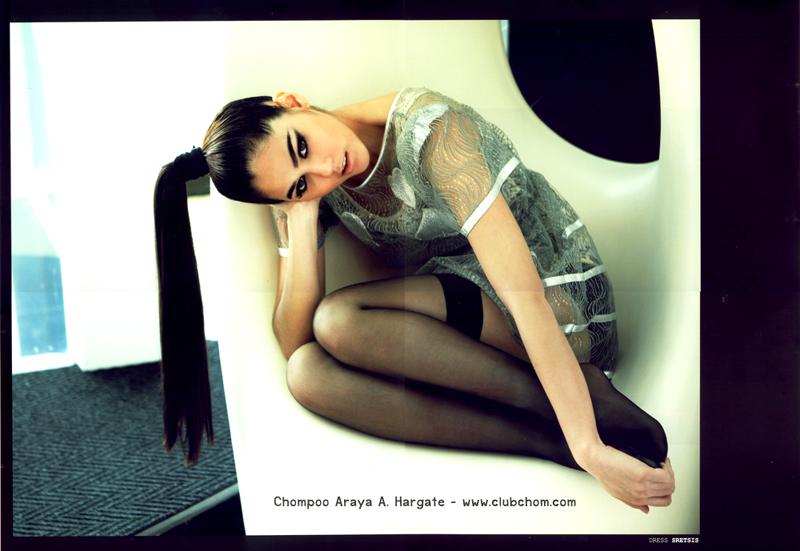 ชมพู่ ถ่ายแบบโพสท่าได้สวยและดูมีศิลปะมาก