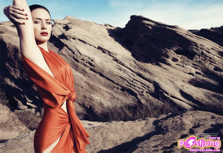 Emily Blunt UK Harper&rsquo;s Bazaar January 2011