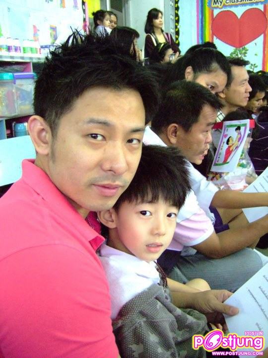 น้องริวจิ &คุณพ่อ ในงานวันพ่อที่โรงเรียน