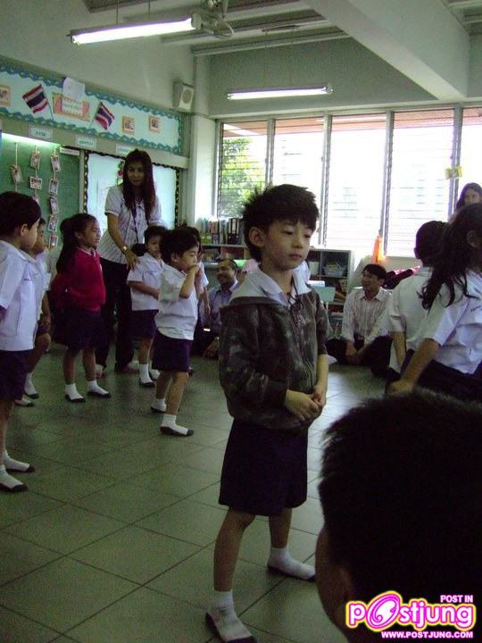 น้องริวจิ &คุณพ่อ ในงานวันพ่อที่โรงเรียน