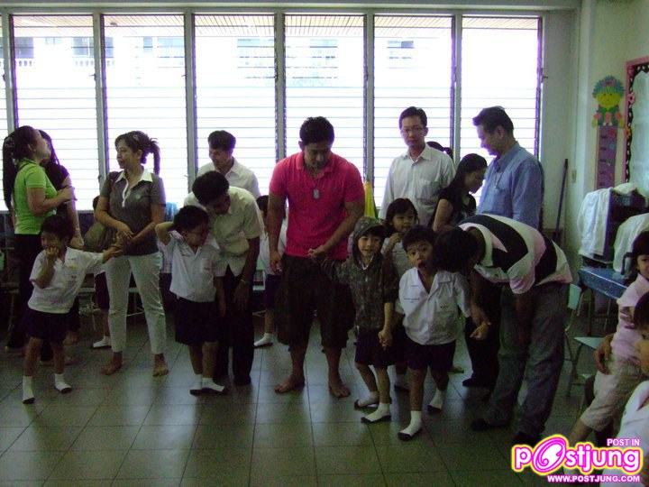 น้องริวจิ &คุณพ่อ ในงานวันพ่อที่โรงเรียน