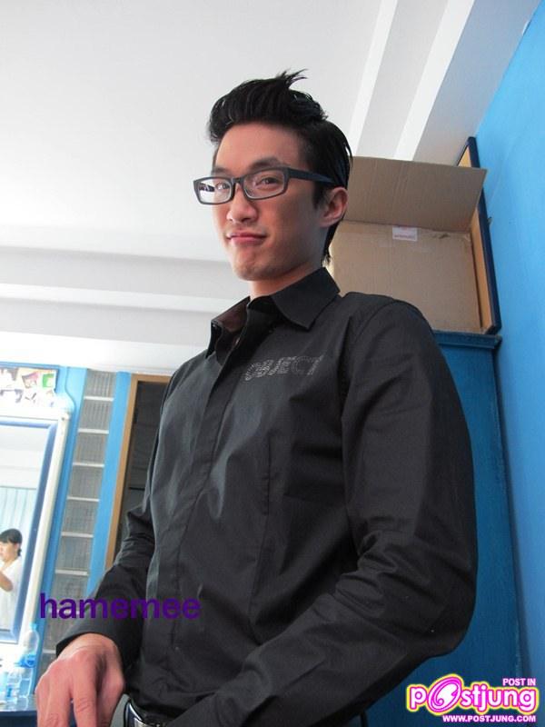 ภาพเบื้องหลังการถ่ายโฆษณาของไผ่-พาทิศ