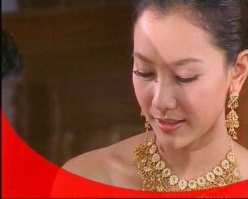 ชมพู่ และ นุ่น ใครสวยหวานกว่ากัน