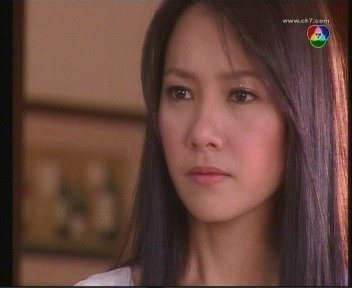 ชมพู่ และ นุ่น ใครสวยหวานกว่ากัน