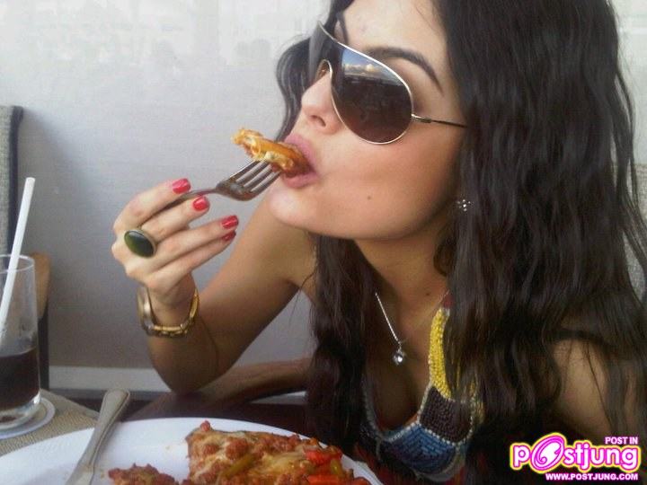 มิสยูนิเวิร์ส 2010 ปฎิบัติภารกิจ