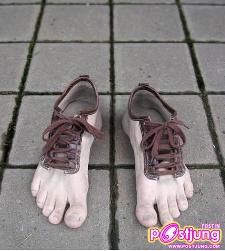 รองเท้าแปลกๆ