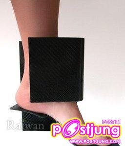 รองเท้าแปลกๆ