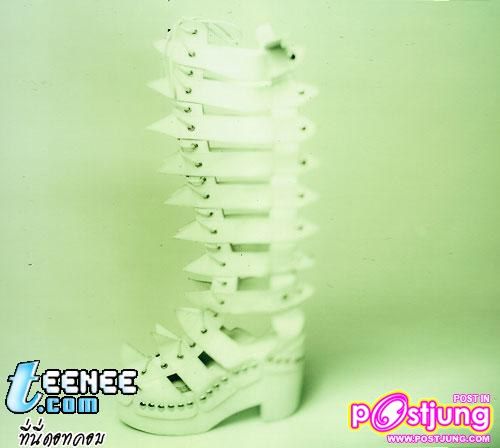 รองเท้าแปลกๆ