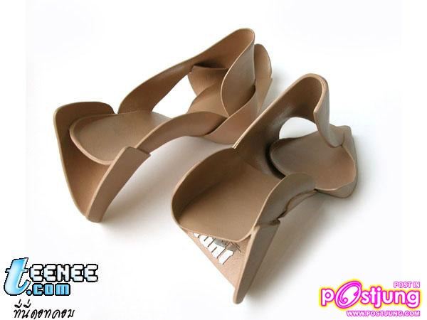 รองเท้าแปลกๆ