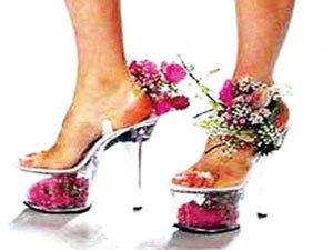 รองเท้าแปลกๆ