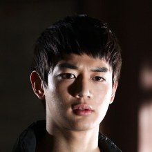 Minho - pianist