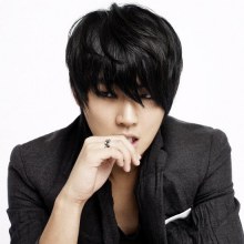 Yoon Shi Yoon - Elle Girl Magazine