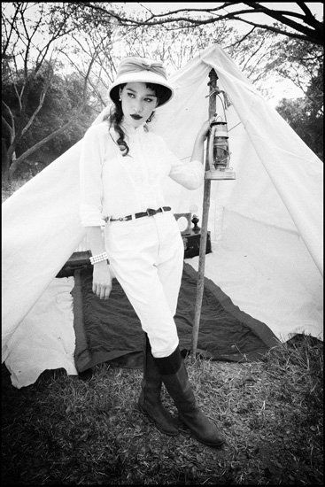 [ภาพขาวดำ] ชั่วฟ้าดินสลาย