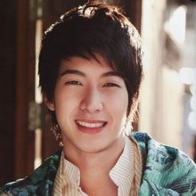 โตโน่ถ่ายนิตยสารพลอยแกมเพชร