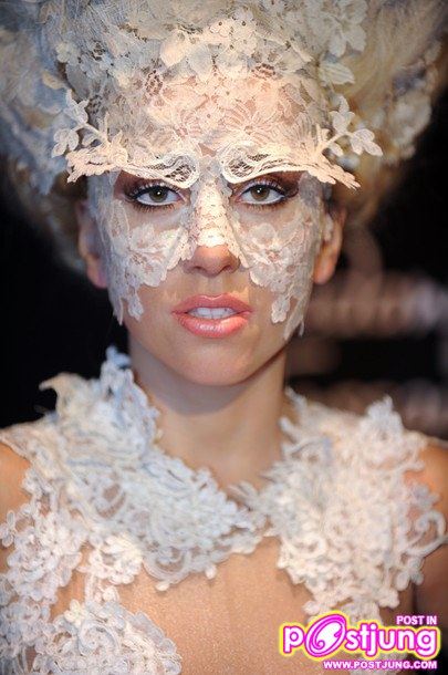 หุ่นขี้ผึ้งLADY GAGA ที่พิพิธภัณฑ์มาดามทุซโซ