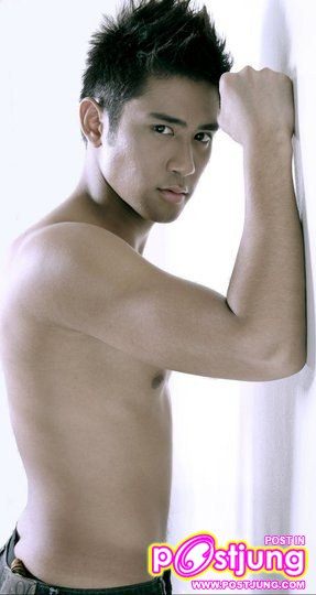 Photoshoot men album 106 Rocco Nacino