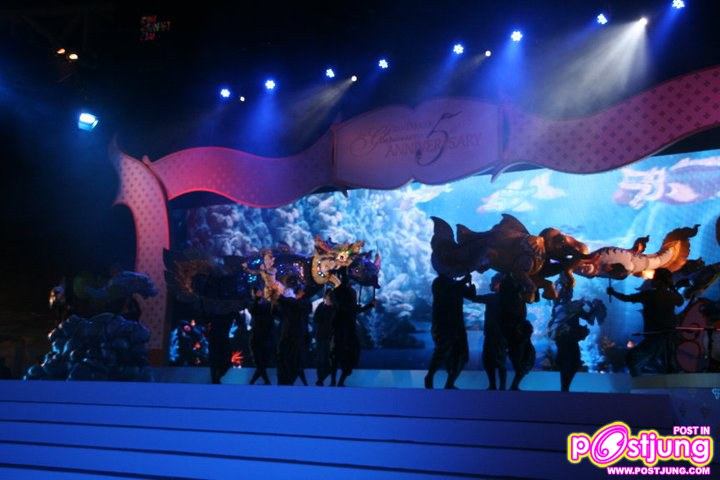 โดม งานSiam Paragon the Glorious 5th Anniversary