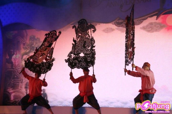 โดม งานSiam Paragon the Glorious 5th Anniversary