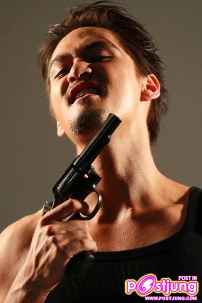 เบี้องหลังถ่ายโปสเตอร์หนังสุดหลอน “หลุดสี่หลุด”