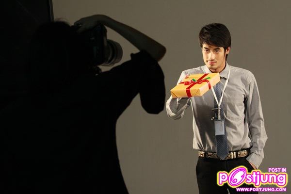 เบี้องหลังถ่ายโปสเตอร์หนังสุดหลอน “หลุดสี่หลุด”