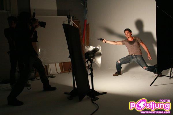 เบี้องหลังถ่ายโปสเตอร์หนังสุดหลอน “หลุดสี่หลุด”