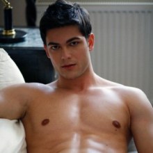 คนอะไร...หล่อ.เซ็กซี่ไม่มีที่ติ..โห!!!!!!!! ยอมมมม