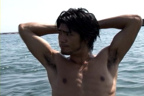 เบื้องหลัง ตี๋ญี่ปุ่น ตอน เล่นน้ำ