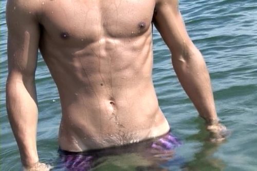 เบื้องหลัง ตี๋ญี่ปุ่น ตอน เล่นน้ำ