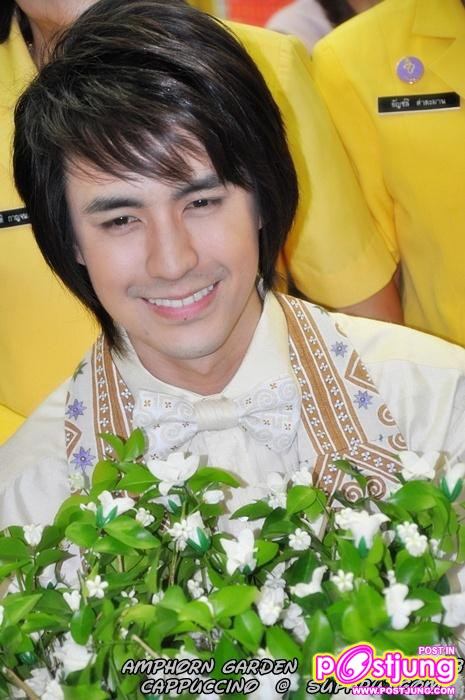 กัน&รุจ งานเดินแบบผ้าไหม ที่สวนอัมพร