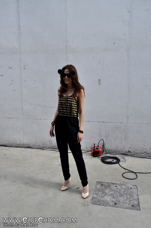 ชมพู่ มากแจกปฏิทินช่อง3 อาคารมาลีนนท์แทบแตกคนเยอะมาก