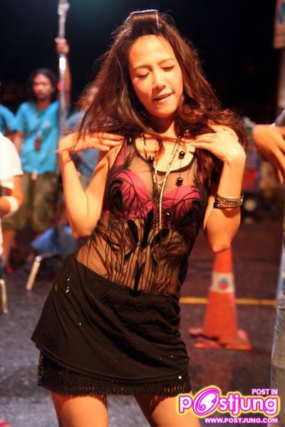 อั้ม พัชราภา กับลีลาโคโยตี้