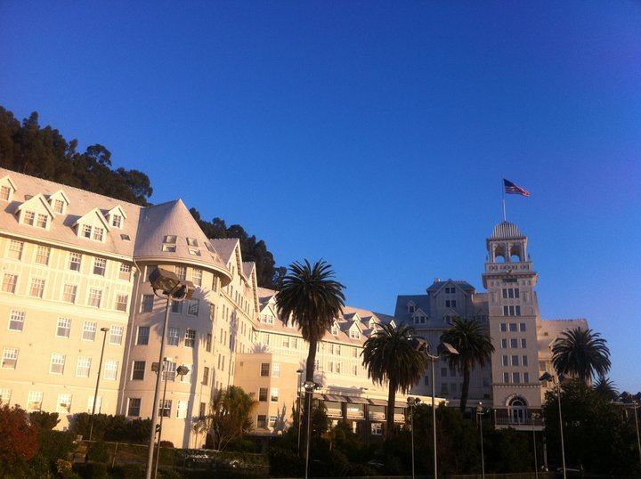 ยินดีด้วยกับ Dr.นาวิน ตาร์