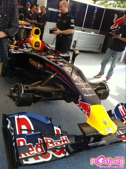 Street Of Kings ราชดำเนิน เรดบูล แบงค็อก 2010