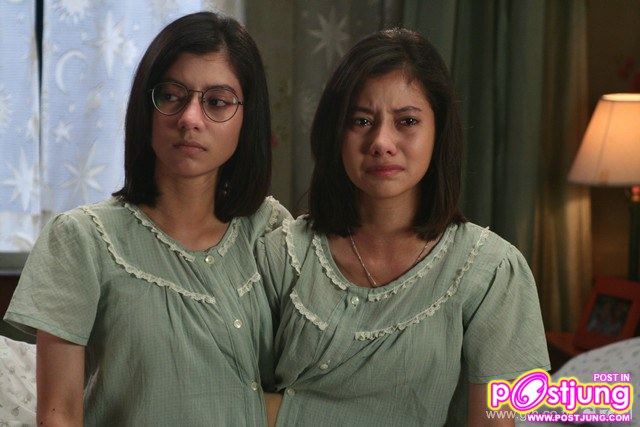 พลอย จาก แฝด