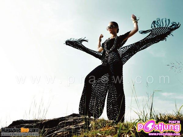 Brilliant Aura ญาญ่า-อุรัสยา เสปอร์บันด์