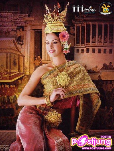 สตรี กับ ชุดไทย งามอย่างมีเอกลักษณ์