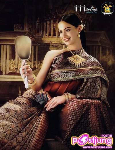 สตรี กับ ชุดไทย งามอย่างมีเอกลักษณ์