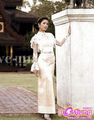 สตรี กับ ชุดไทย งามอย่างมีเอกลักษณ์